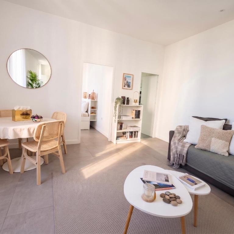 Appartement avec vue mer, refait à neuf - climatisé - parking privé - Appartement 1 Chambre - 5
