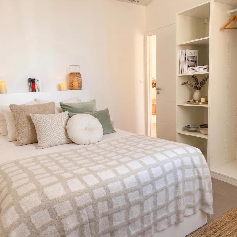 Appartement avec vue mer, refait à neuf - climatisé - parking privé - Appartement 1 Chambre - 10