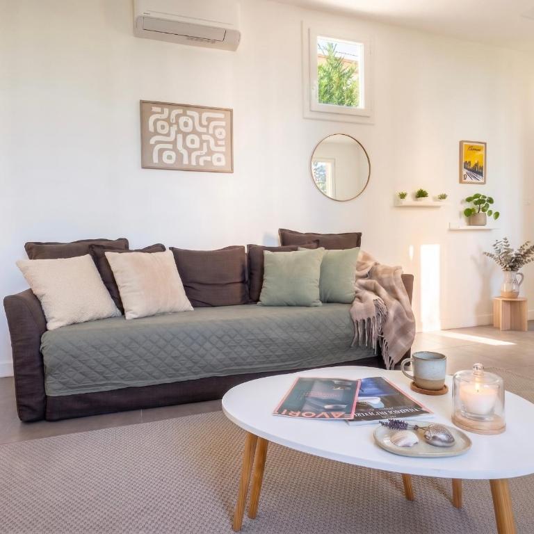 Appartement avec vue mer, refait à neuf - climatisé - parking privé - Appartement 1 Chambre - 4