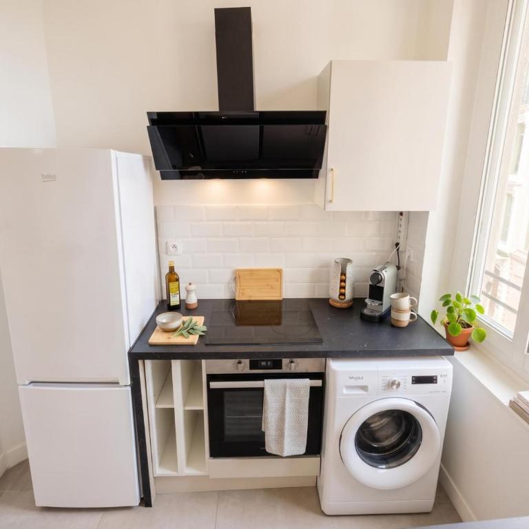 Appartement avec vue mer, refait à neuf - climatisé - parking privé - Appartement 1 Chambre - 21