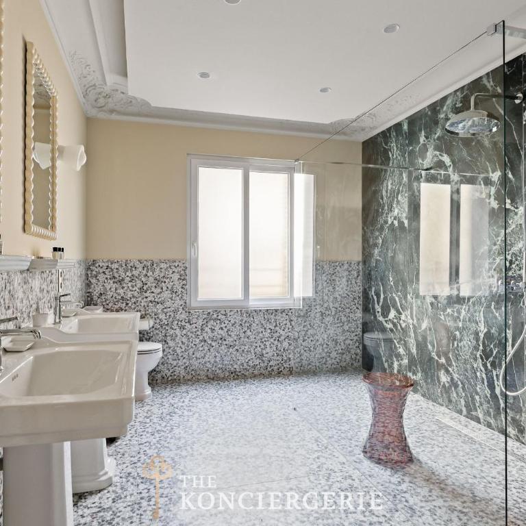 Champs Elysées Luxury Apartment 120 m2 2 Bedrooms AC Lift - Appartement - 13