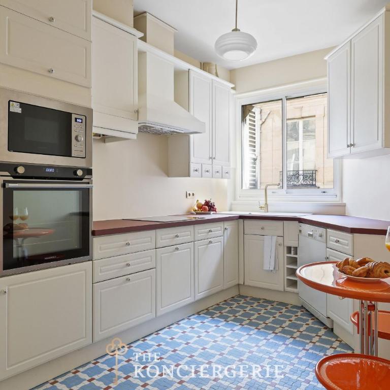 Champs Elysées Luxury Apartment 120 m2 2 Bedrooms AC Lift - Appartement - 15