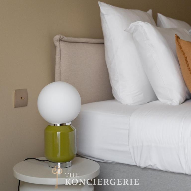 Champs Elysées Luxury Apartment 120 m2 2 Bedrooms AC Lift - Appartement - 24