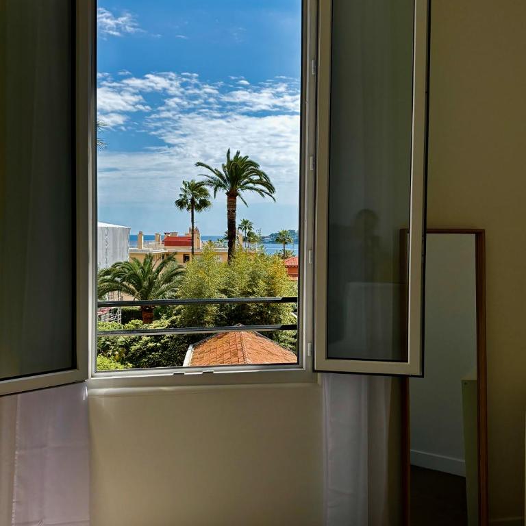 Appartement avec vue mer, refait à neuf - climatisé - parking privé - Appartement 1 Chambre - 12