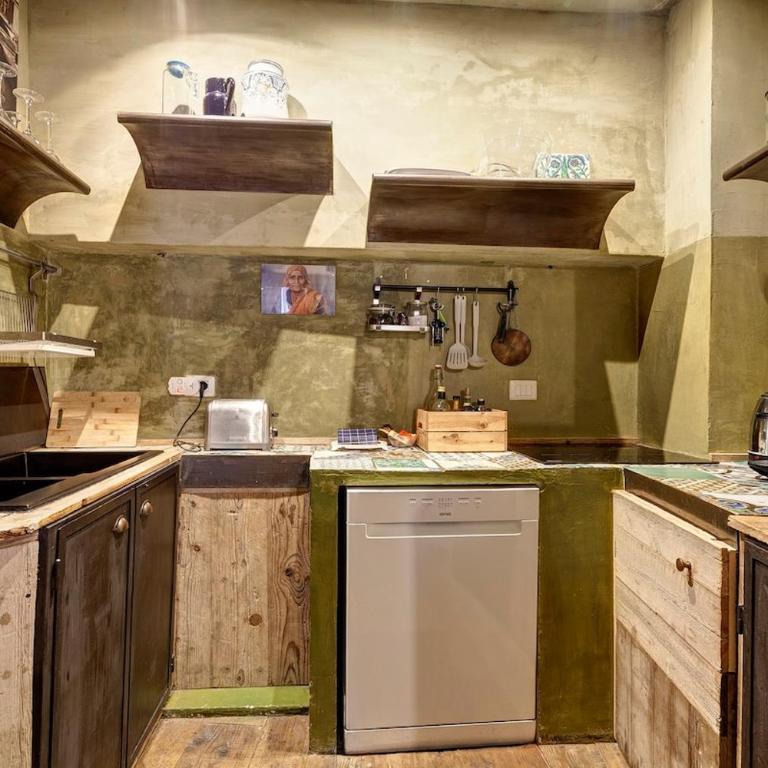 Charming Hideaway in Florence old town - Appartamento con 2 Camere da Letto - 45