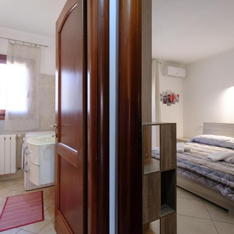 Luminoso bilocale con veranda a Olbia - Appartamento con 1 Camera da Letto - 20