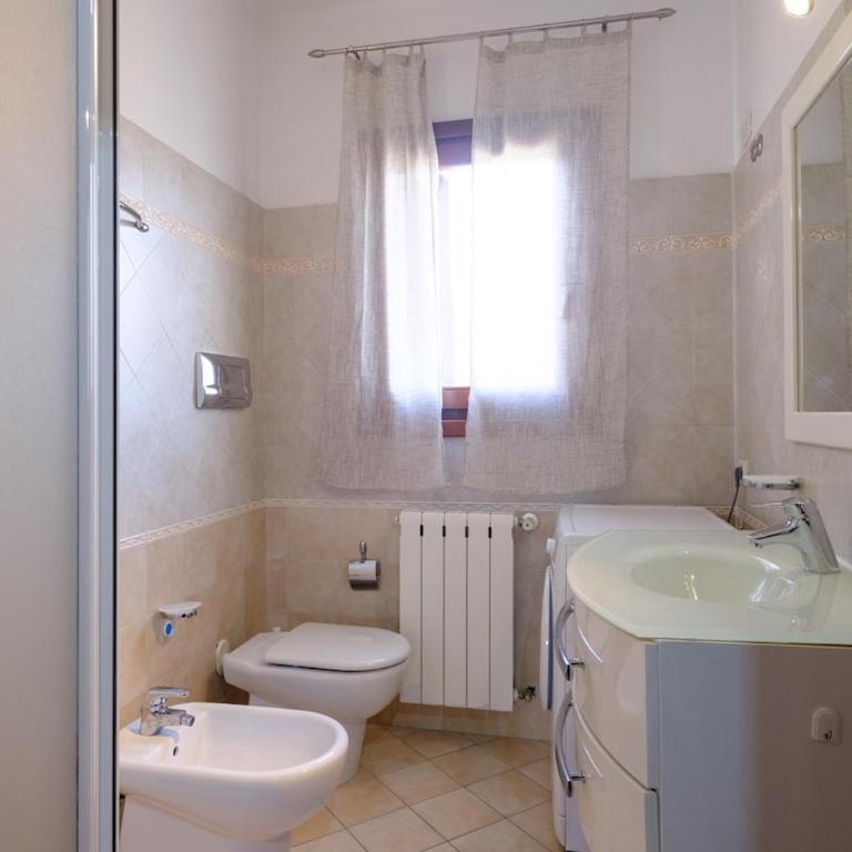 Luminoso bilocale con veranda a Olbia - Appartamento con 1 Camera da Letto - 22