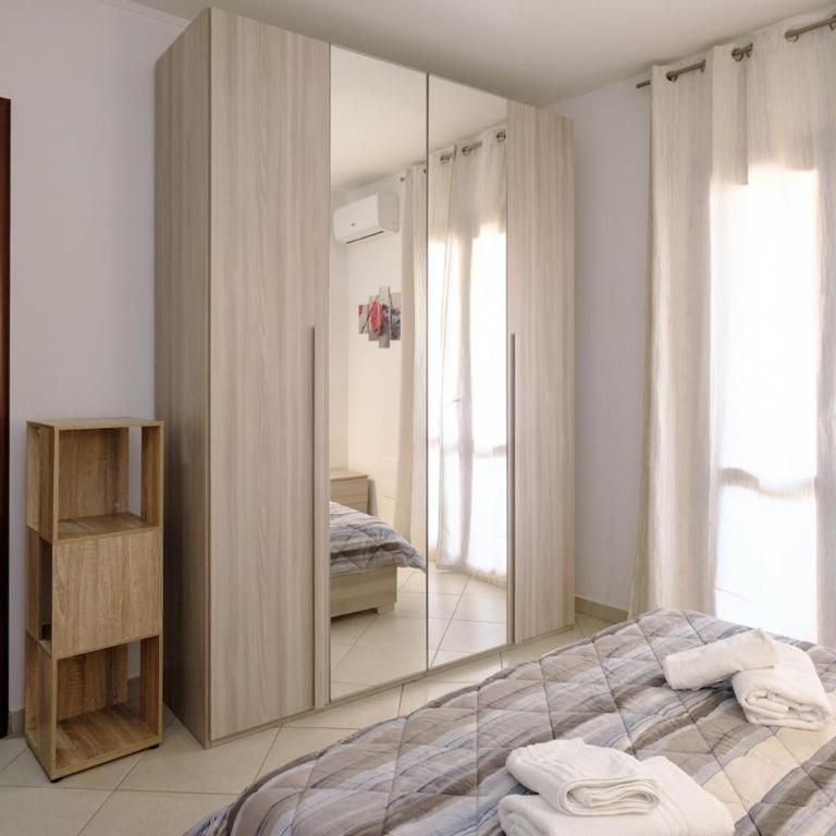 Luminoso bilocale con veranda a Olbia - Appartamento con 1 Camera da Letto - 16