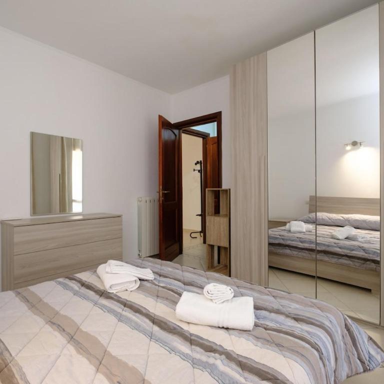 Luminoso bilocale con veranda a Olbia - Appartamento con 1 Camera da Letto - 17