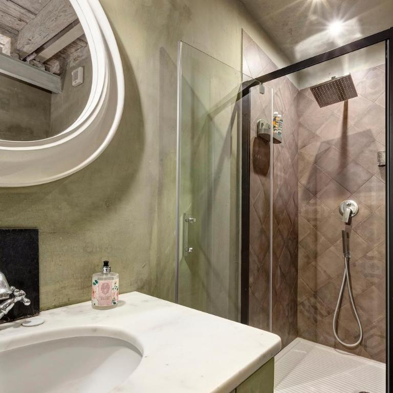 Charming Hideaway in Florence old town - Appartamento con 2 Camere da Letto - 25