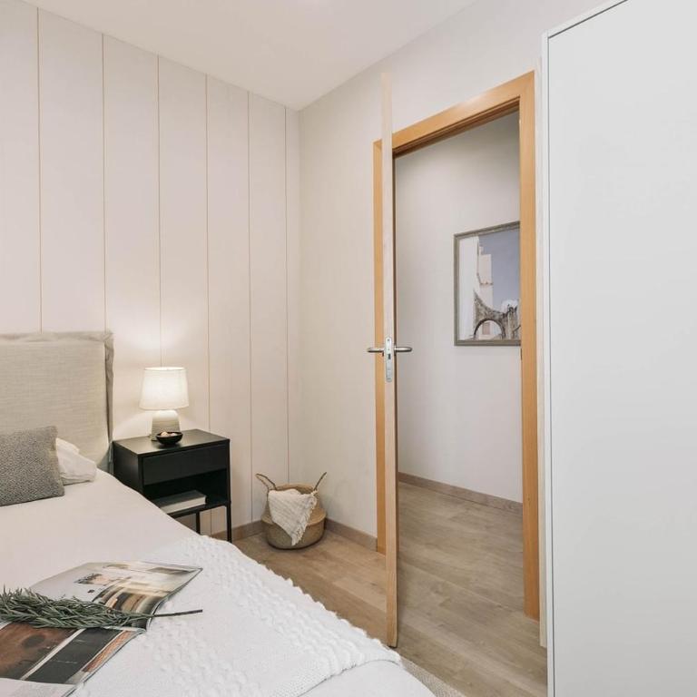 Spacest - Carrer del Comte Borrell A - Apartment - 29