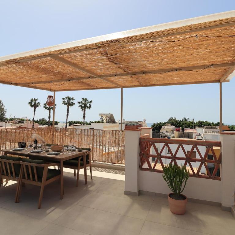 Casa Feliz Beach House Málaga - Casa de 3 dormitorios - 1