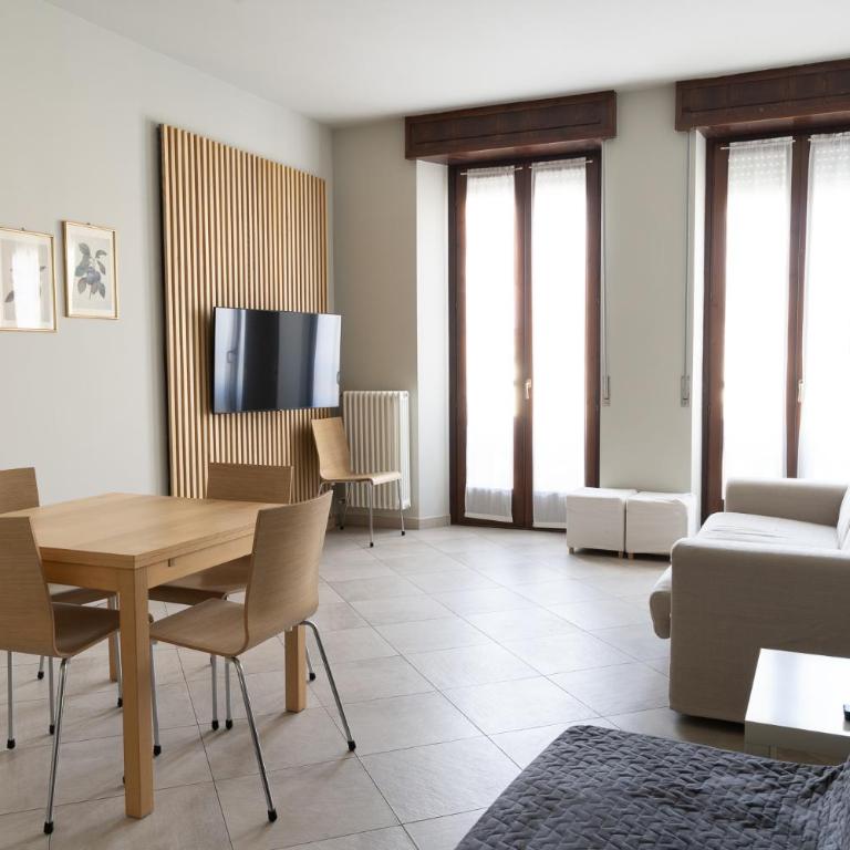Aparthotel All'Orologio - One-Bedroom Apartment with Lake View - 4