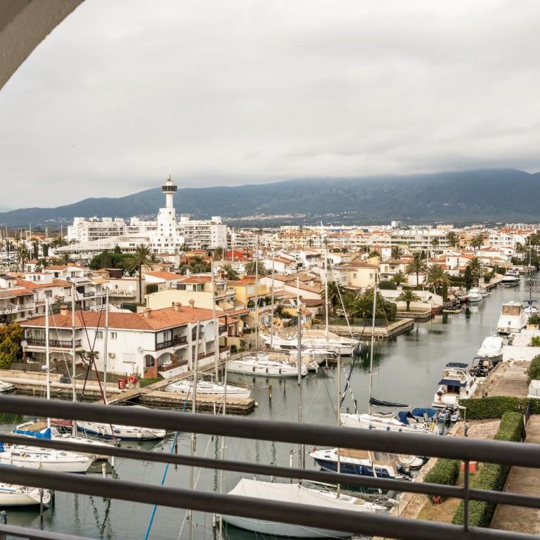 WELCS DUPLEX 343 EMP frente al mar - Apartamento con vistas al mar - 9