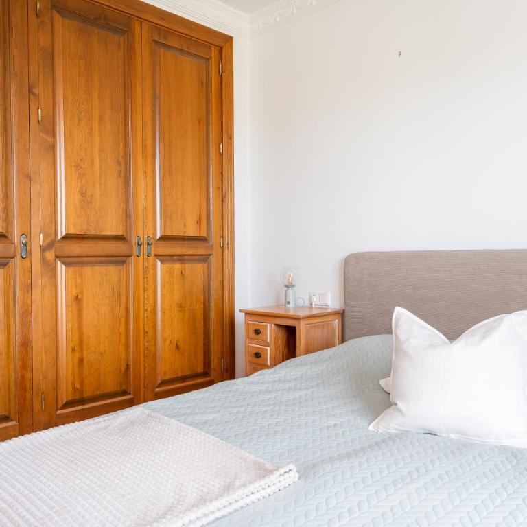 Spacious 4BR Townhouse | Private Rooftop Terrace - Casa de 4 dormitorios - 11