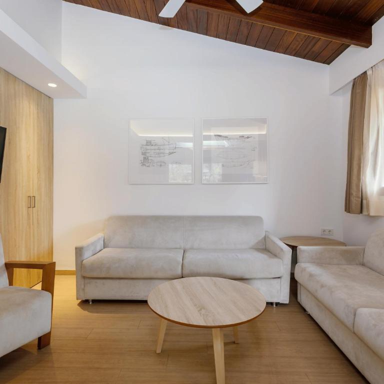 PortBlue Club Pollentia Resort & Spa - Suite Romantic Garden - 1
