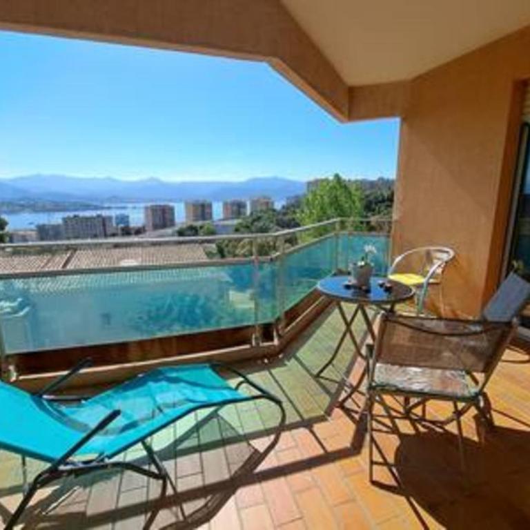 Appartement avec terrasse et parking à Ajaccio - Appartement - 1
