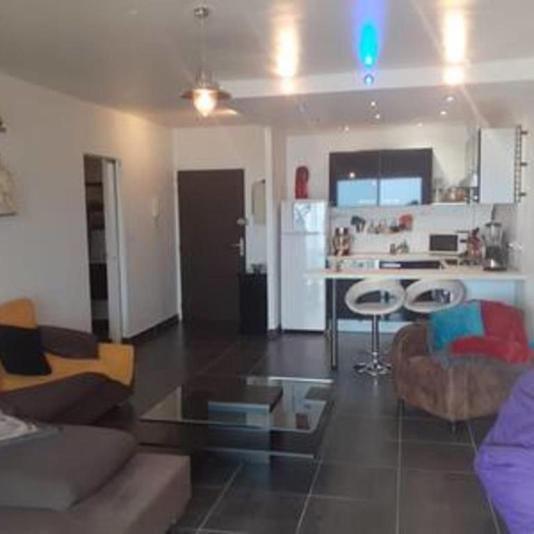 Appartement avec terrasse et parking à Ajaccio - Appartement - 3