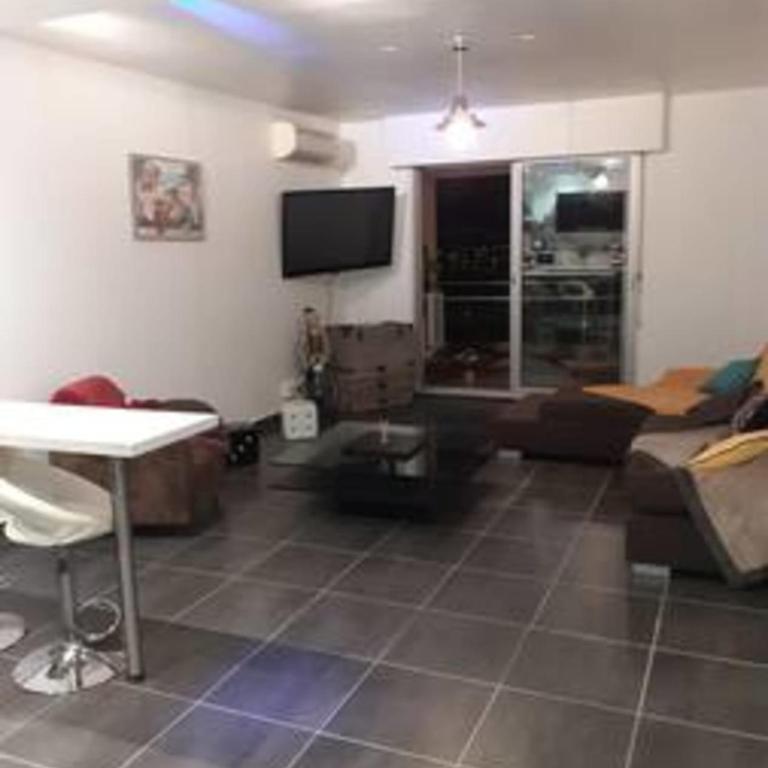 Appartement avec terrasse et parking à Ajaccio - Appartement - 4