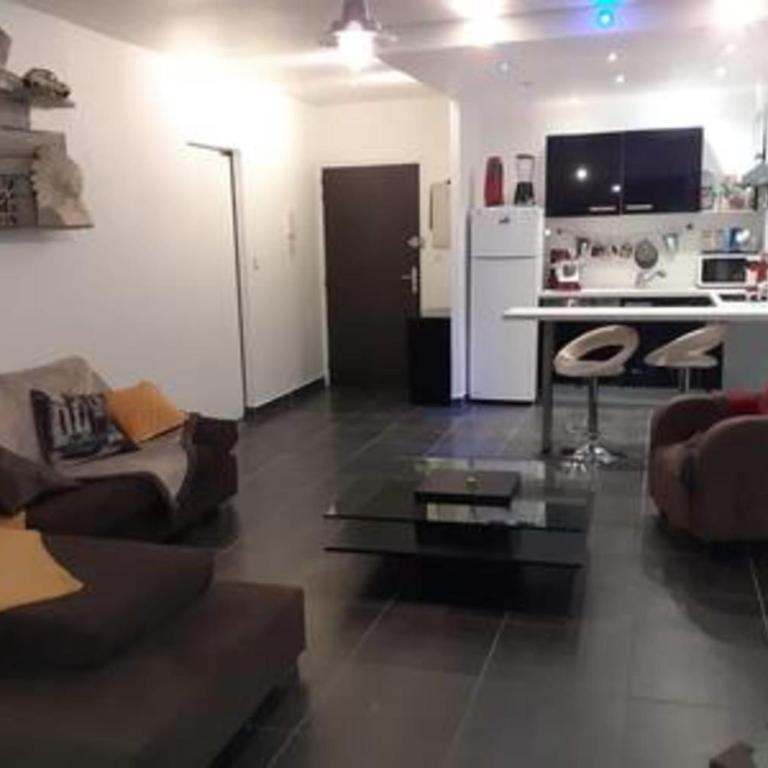 Appartement avec terrasse et parking à Ajaccio - Appartement - 2