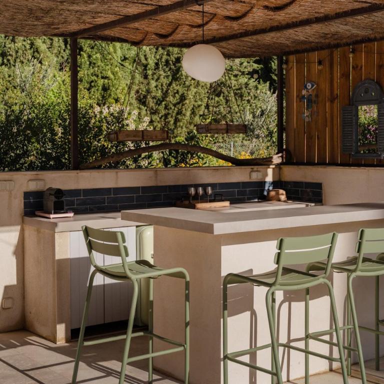 Stunning Villa with Pool near Aix-en-Provence - Villa - 15