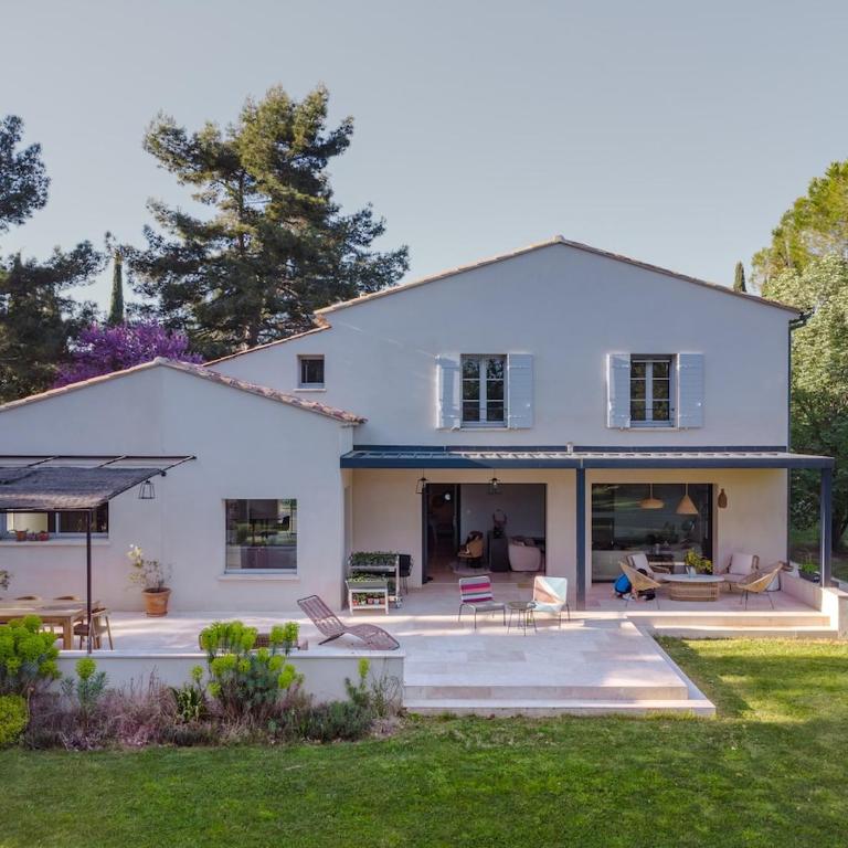 Stunning Villa with Pool near Aix-en-Provence - Villa - 37