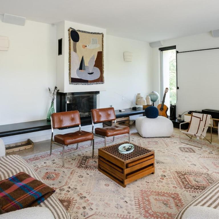 Stunning Villa with Pool near Aix-en-Provence - Villa - 69