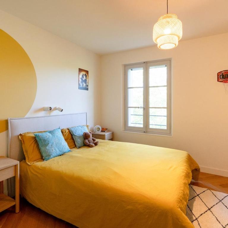 Stunning Villa with Pool near Aix-en-Provence - Villa - 93