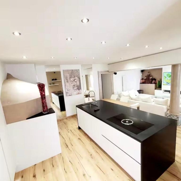 Appartement en bord de lac avec jaccuzi - Appartement 3 Chambres - 17