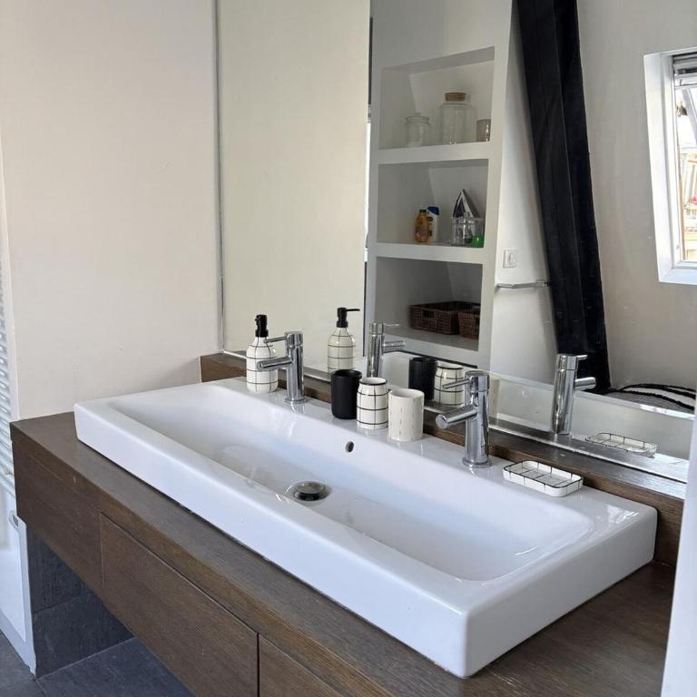 Logement moderne pour 5 personnes - Paris 10ème - Appartement - 25