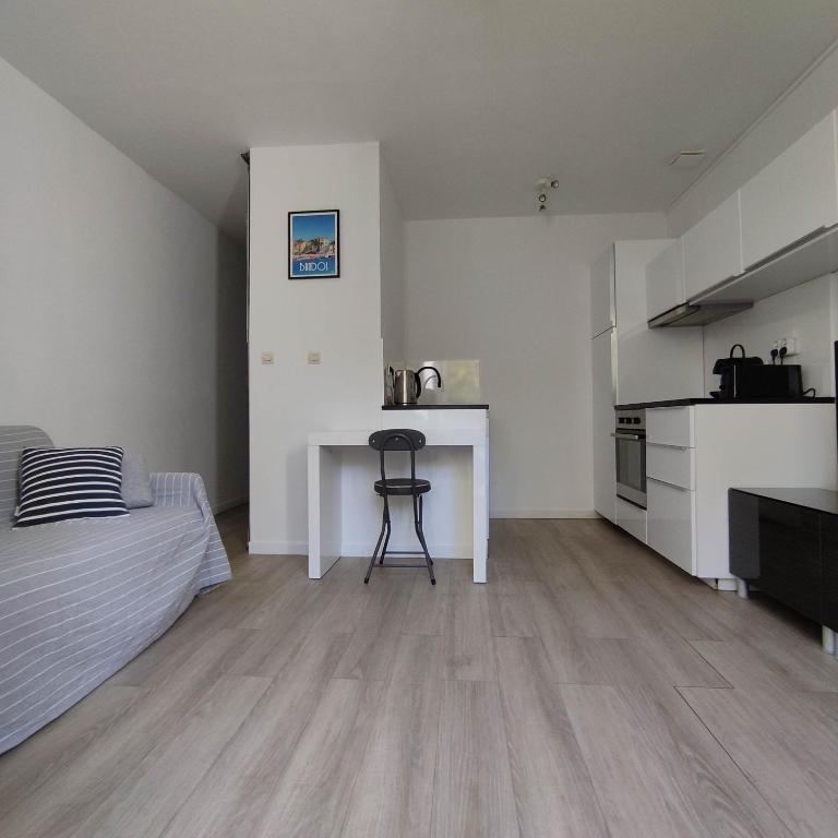 Charmant rez-de-Jardin au calme & Grande terrasse - Appartement 1 Chambre avec Jardin - 14
