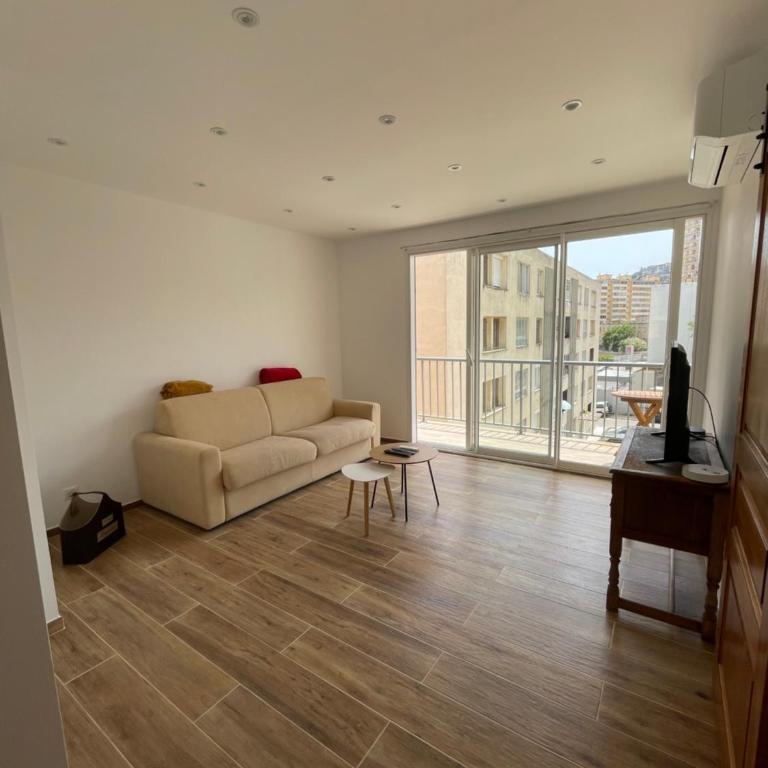 Appartement T3 neuf centre ville - Appartement 2 Chambres - 8
