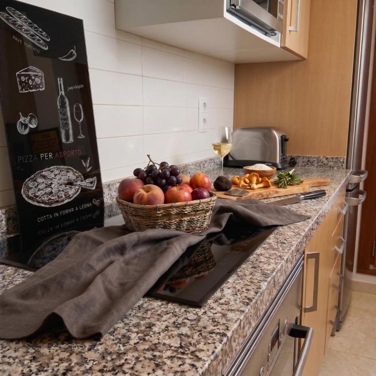Family Golf Oasis, Disney, Pool and Sunny Terrace - Two-Bedroom Deluxe Apartment with Balcony - 7