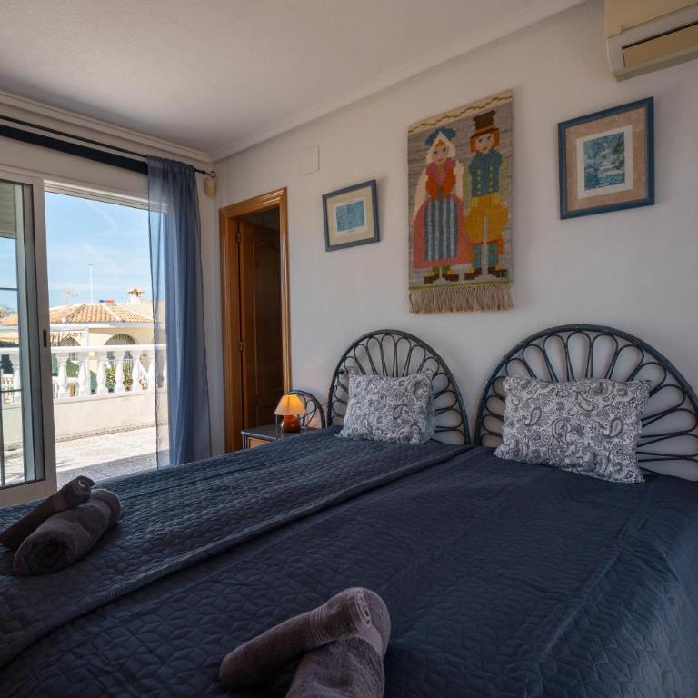 Casa Azul - Private Pool & BBQ - Three-Bedroom House - 11