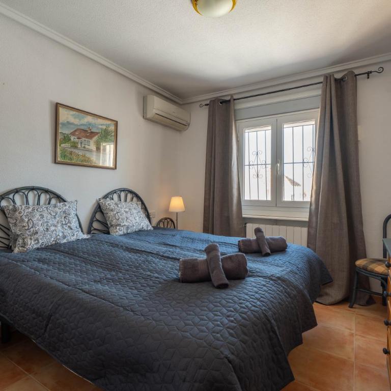 Casa Azul - Private Pool & BBQ - Three-Bedroom House - 19