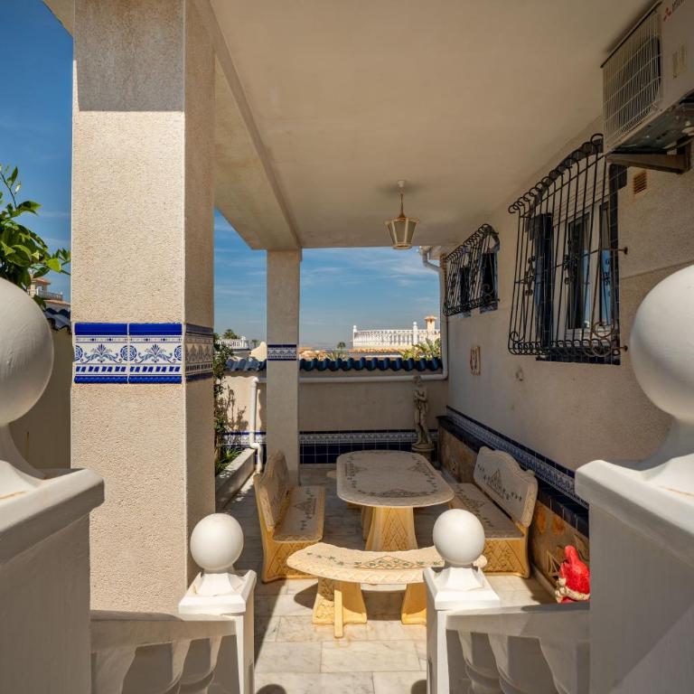Casa Azul - Private Pool & BBQ - Three-Bedroom House - 7