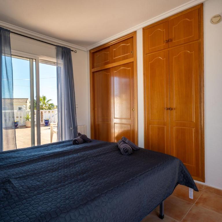 Casa Azul - Private Pool & BBQ - Three-Bedroom House - 12