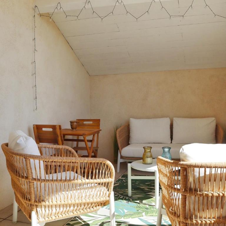 Uzès Grande Bourgade Sunny-Terrace climatisation - Appartement 2 Chambres - 4
