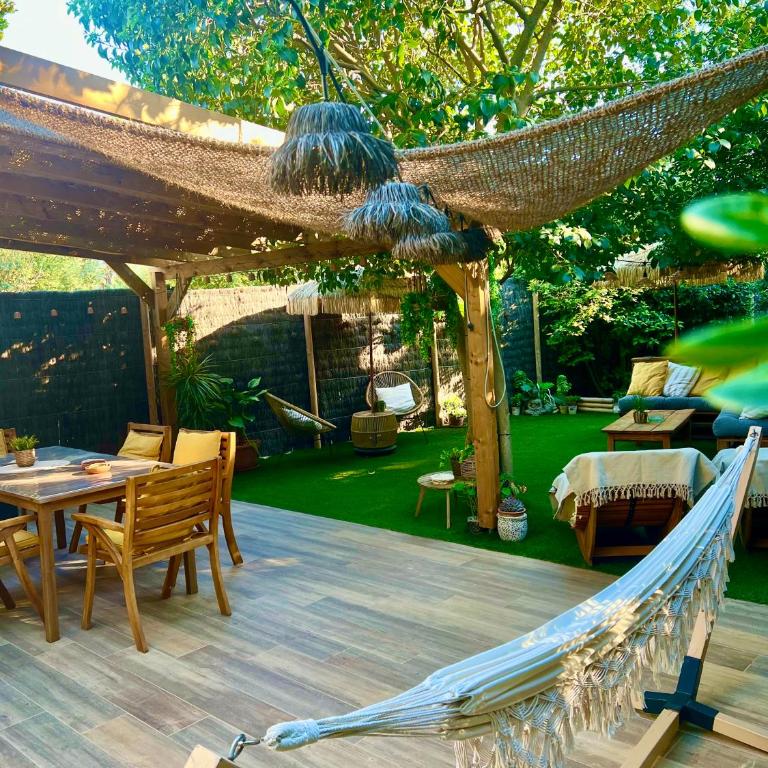 Maisonnette avec terrasse et jardin-Parking privé-9mn des plages à pied - Villa mit 1 Schlafzimmer - 18