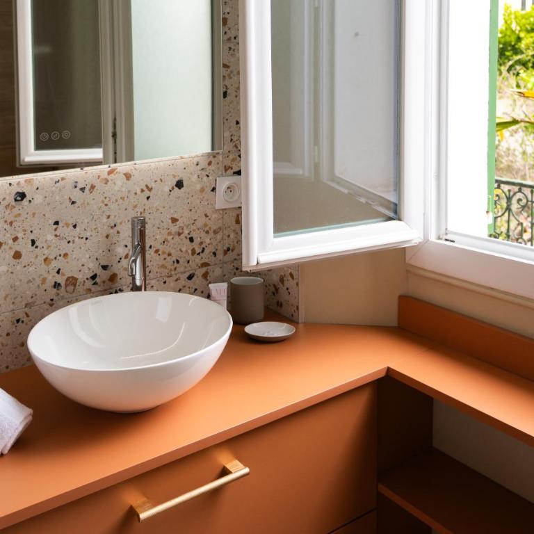 LE WINDSOR douceur de la Riviera avec petit balcon au cœur de Cannes - Appartement 2 Chambres - 21