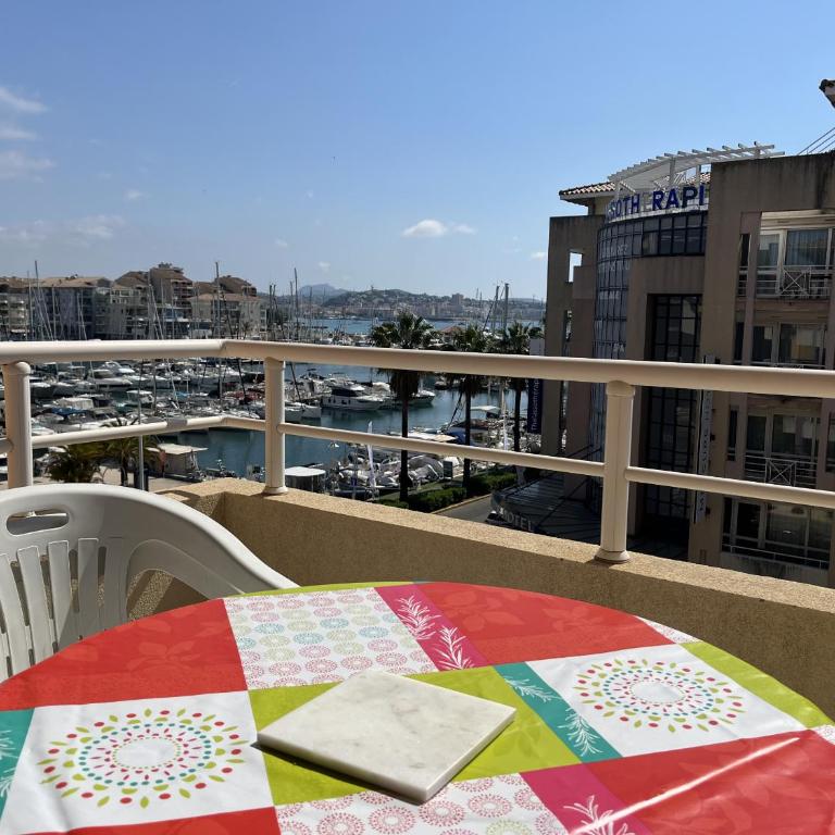 Port Frejus, Les Rives Latines, Vue Port, t2 40m2 - Appartamento con 1 Camera da Letto, Balcone e Vista Mare - 1
