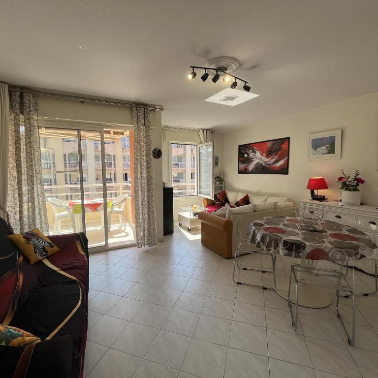 Port Frejus, Les Rives Latines, Vue Port, t2 40m2 - Appartamento con 1 Camera da Letto, Balcone e Vista Mare - 3