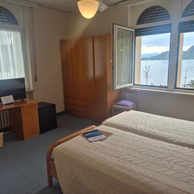 Hotel Terminus - Camera Matrimoniale/Doppia con Letti Singoli con Vista Lago. - 2