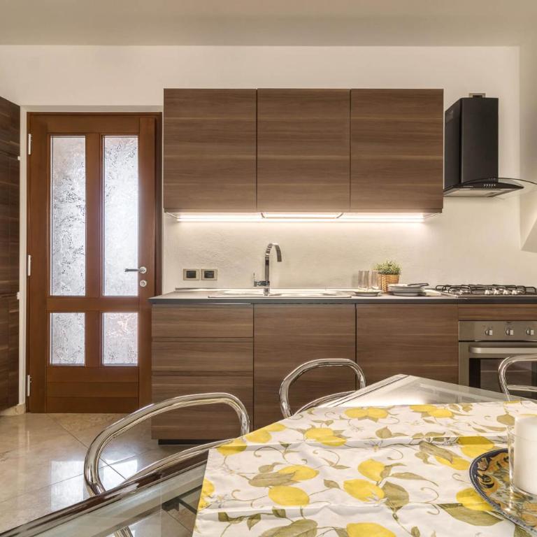 Albergo Diffuso Borgo Piovere, Noemi, 3-room Apartmen historic center - Appartamento con 2 Camere da Letto e Balcone - 27