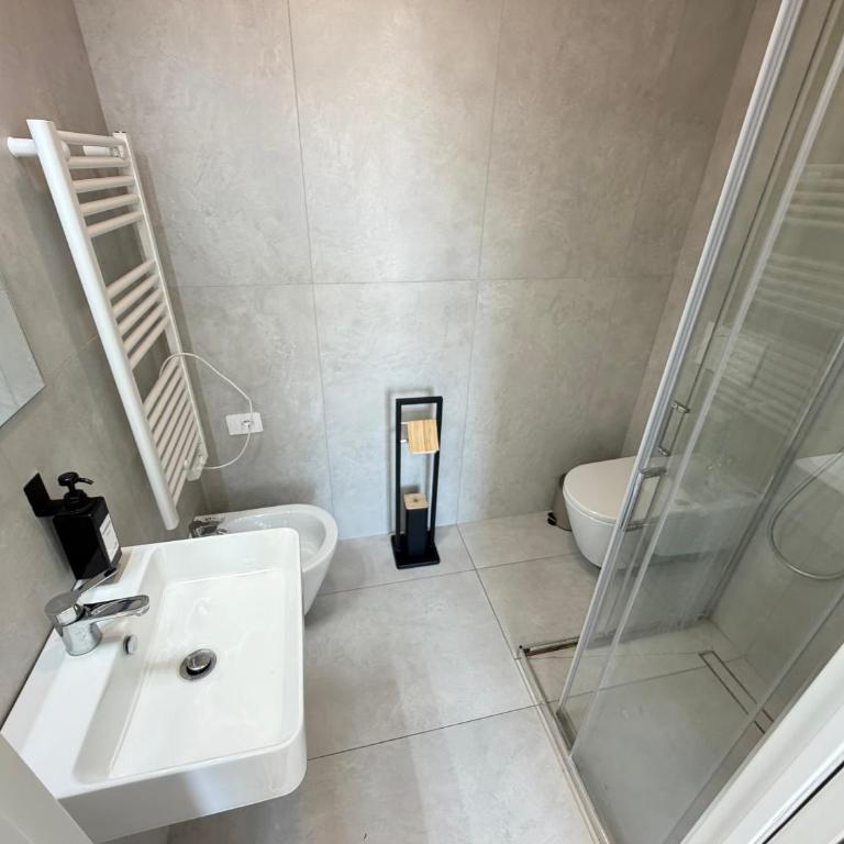 Milano Bicocca M5 - 5 Suites & Parking - One-Bedroom Deluxe Apartment - 24