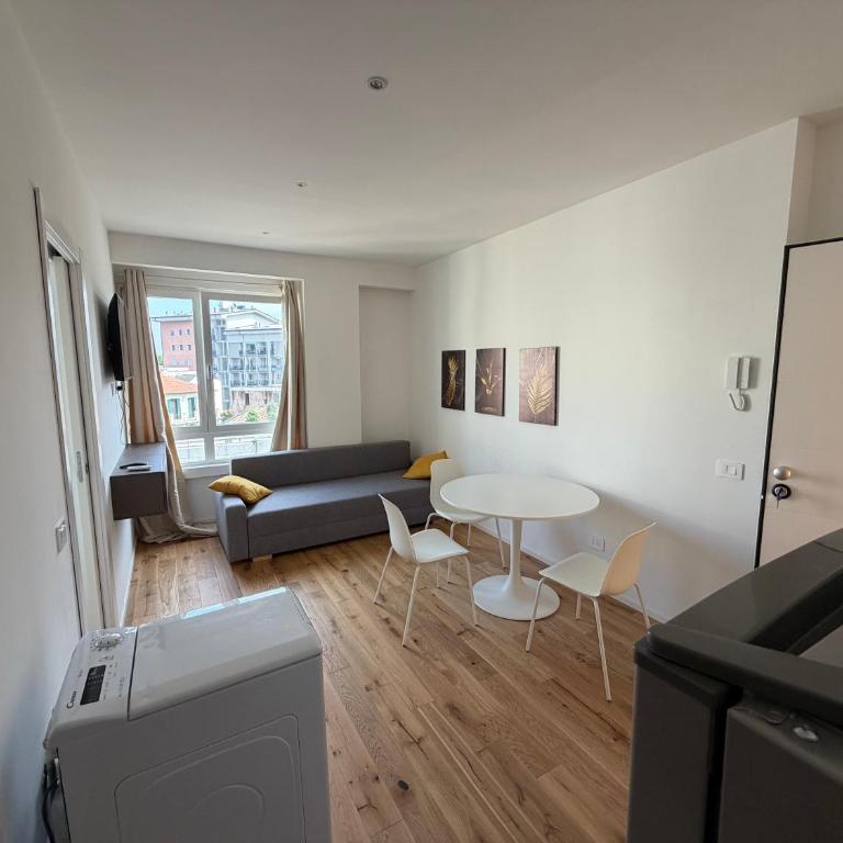 Milano Bicocca M5 - 5 Suites & Parking - Deluxe Two-Bedroom Apartment with Garden View - 19