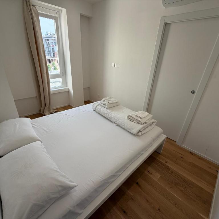 Milano Bicocca M5 - 5 Suites & Parking - One-Bedroom Deluxe Apartment - 16