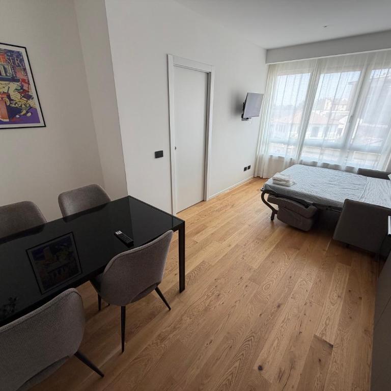 Milano Bicocca M5 - 5 Suites & Parking - One-Bedroom Deluxe Apartment - 3