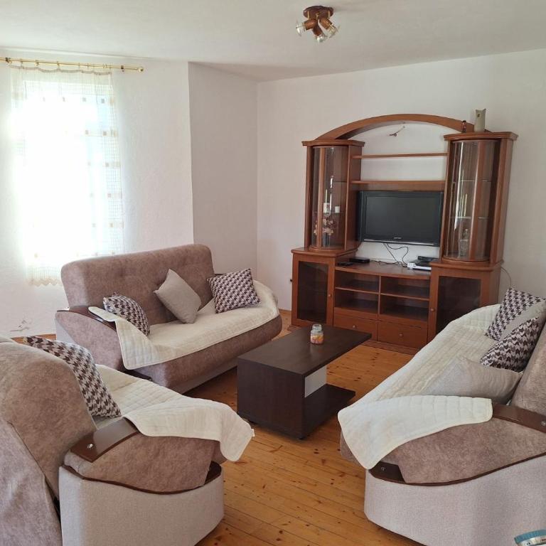 Apartmani Mici - One-Bedroom Apartment - 2