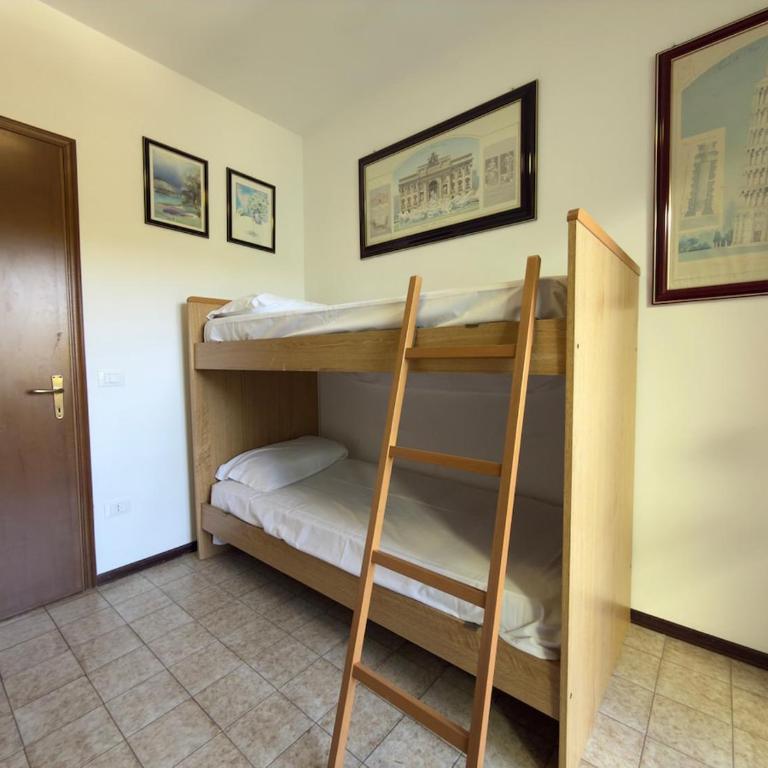 Piscina, Parcheggio, Campi sportivi - Valbella 12 - Two-Bedroom Apartment - 18